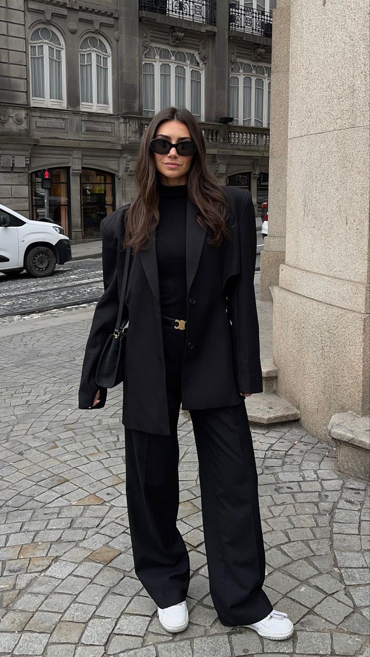 Women's Fashion
